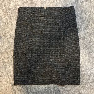 Michael Kors black and white skirt! EUC! Size 6